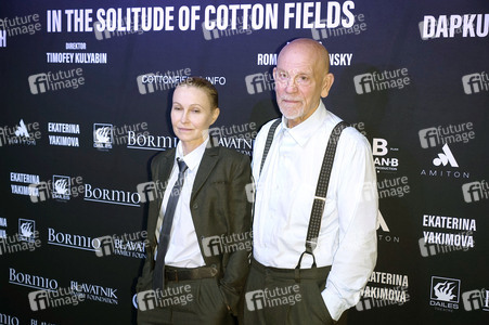 Theaterpremiere 'Solitude of Cotton Fields - In der Einsamkeit der Baumwollfelder' in Berlin