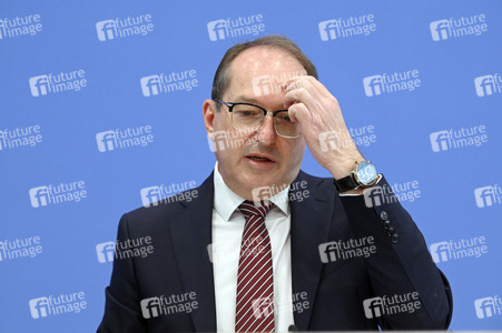 Bundespressekonferenz zur Vorstellung des Verfassungsschutzberichtes 2024 in Berlin