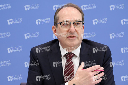 Bundespressekonferenz zur Vorstellung des Verfassungsschutzberichtes 2024 in Berlin