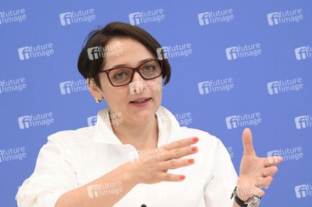 Bundespressekonferenz 'Deutschland als Zwischenstation' in Berlin