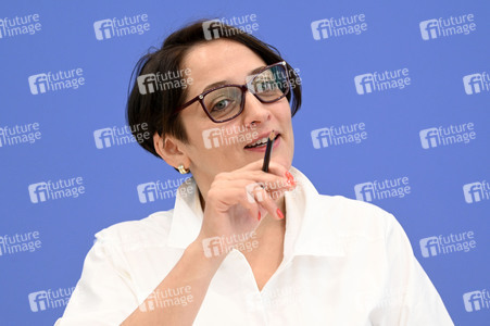 Bundespressekonferenz 'Deutschland als Zwischenstation' in Berlin