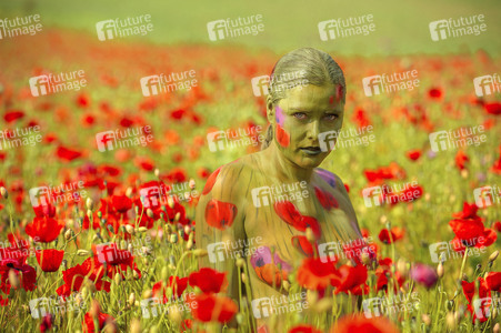 NATURE ART: Rotmohn / Red Poppy Bodypainting