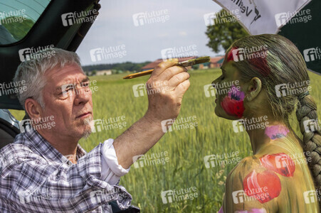 NATURE ART: Rotmohn / Red Poppy Bodypainting