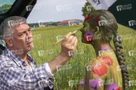 NATURE ART: Rotmohn / Red Poppy Bodypainting