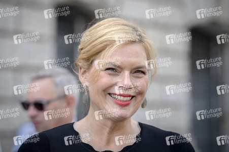 Fotoausstellung 'Wounded: The Legacy of War' von Bryan Adams beim 1. Nationalen Veteranentag in Berlin