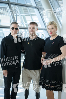 Fotoausstellung 'Wounded: The Legacy of War' von Bryan Adams beim 1. Nationalen Veteranentag in Berlin