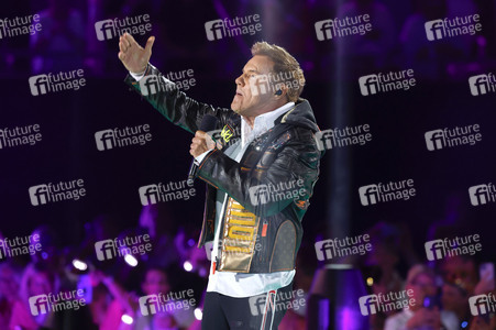 TV-Show 'Schlagerbooom Open Air 2025 - Die Berge leuchten!' in Kitzbühel