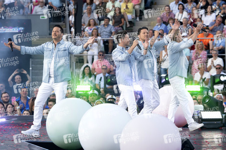 TV-Show 'Schlagerbooom Open Air 2025 - Die Berge leuchten!' in Kitzbühel