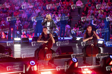 TV-Show 'Schlagerbooom Open Air 2025 - Die Berge leuchten!' in Kitzbühel