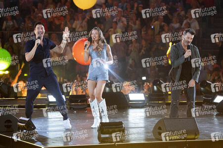 TV-Show 'Schlagerbooom Open Air 2025 - Die Berge leuchten!' in Kitzbühel