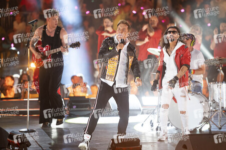 TV-Show 'Schlagerbooom Open Air 2025 - Die Berge leuchten!' in Kitzbühel