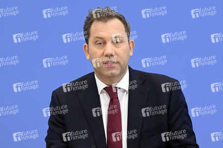 Bundespressekonferenz zum Entwurf des Bundeshaushalts 2025 in Berlin