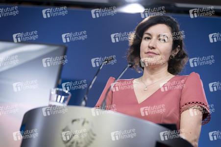 Unterzeichnung von Absichtserklärungen zwischen Japan und Deutschland in Berlin