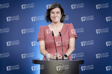 Unterzeichnung von Absichtserklärungen zwischen Japan und Deutschland in Berlin