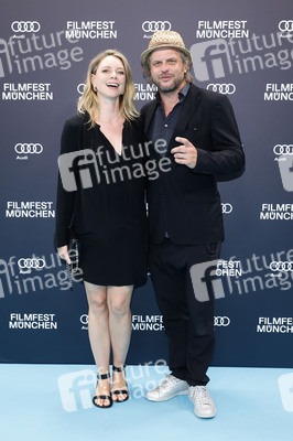 Festivaleröffnung mit Filmpremiere 'The Ballad of Wallis Island', Filmfest München 2025