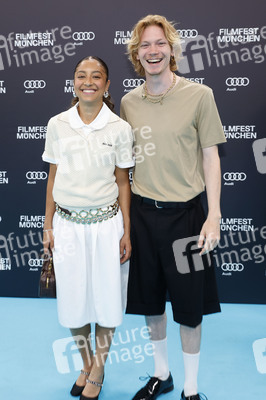 Festivaleröffnung mit Filmpremiere 'The Ballad of Wallis Island', Filmfest München 2025