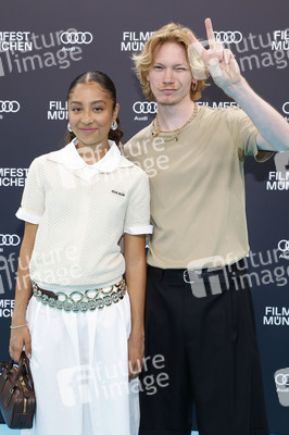 Festivaleröffnung mit Filmpremiere 'The Ballad of Wallis Island', Filmfest München 2025