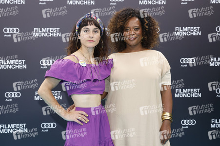 Festivaleröffnung mit Filmpremiere 'The Ballad of Wallis Island', Filmfest München 2025