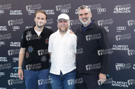 Festivaleröffnung mit Filmpremiere 'The Ballad of Wallis Island', Filmfest München 2025