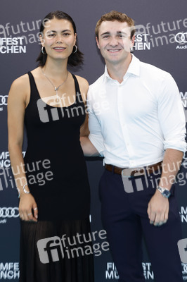 Festivaleröffnung mit Filmpremiere 'The Ballad of Wallis Island', Filmfest München 2025