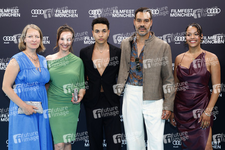 Festivaleröffnung mit Filmpremiere 'The Ballad of Wallis Island', Filmfest München 2025