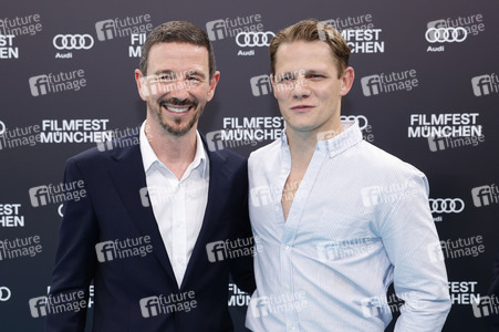 Festivaleröffnung mit Filmpremiere 'The Ballad of Wallis Island', Filmfest München 2025