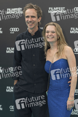 Festivaleröffnung mit Filmpremiere 'The Ballad of Wallis Island