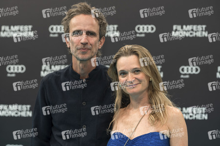 Festivaleröffnung mit Filmpremiere 'The Ballad of Wallis Island