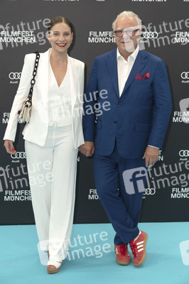 Festivaleröffnung mit Filmpremiere 'The Ballad of Wallis Island', Filmfest München 2025