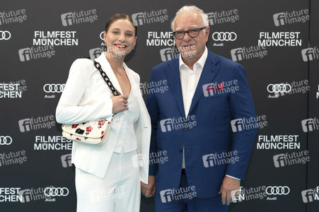 Festivaleröffnung mit Filmpremiere 'The Ballad of Wallis Island', Filmfest München 2025