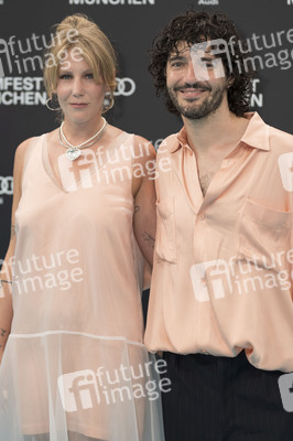 Festivaleröffnung mit Filmpremiere 'The Ballad of Wallis Island', Filmfest München 2025