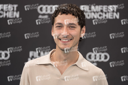 Festivaleröffnung mit Filmpremiere 'The Ballad of Wallis Island', Filmfest München 2025