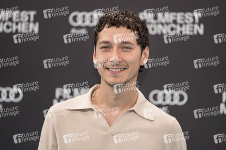 Festivaleröffnung mit Filmpremiere 'The Ballad of Wallis Island', Filmfest München 2025