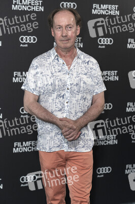 Serienpremiere 'Miss Sophie - Same Procedure as Every Year', Fil