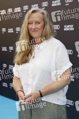 CineMerit Award für Gillian Anderson und Filmpremiere 'Der Salzpfad', Filmfest München 2025