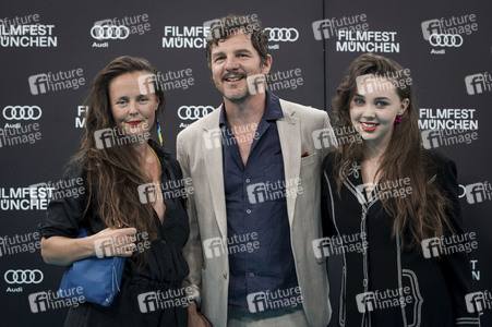 Festivaleröffnung mit Filmpremiere 'The Ballad of Wallis Island', Filmfest München 2025