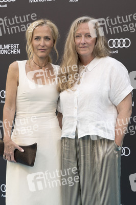 CineMerit Award für Gillian Anderson und Filmpremiere 'Der Salzpfad', Filmfest München 2025