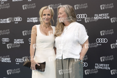 CineMerit Award für Gillian Anderson und Filmpremiere 'Der Salzpfad', Filmfest München 2025