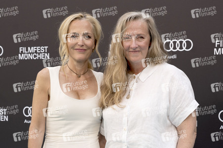 CineMerit Award für Gillian Anderson und Filmpremiere 'Der Salzpfad', Filmfest München 2025