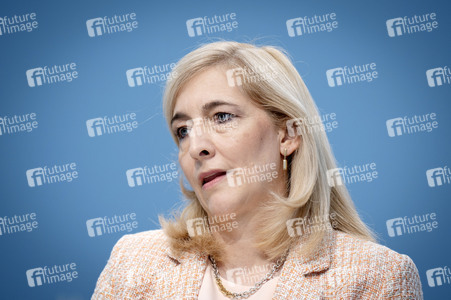 Pressestatement von Bundesgesundheitsministerin Nina Warken in Berlin