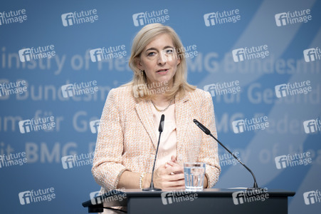 Pressestatement von Bundesgesundheitsministerin Nina Warken in Berlin