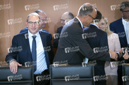 9. Sitzung des Bundeskabinetts in Berlin