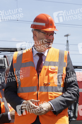 Erste automatisierte Güterzuglokomotive von DB Cargo im Testbet