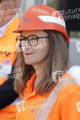 Erste automatisierte Güterzuglokomotive von DB Cargo im Testbetrieb in Köln
