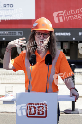 Erste automatisierte Güterzuglokomotive von DB Cargo im Testbet