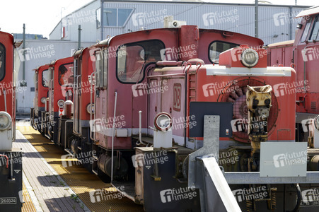 Erste automatisierte Güterzuglokomotive von DB Cargo im Testbetrieb in Köln