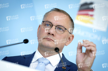 Pressestatement anlässlich der Fraktionsklausur der AfD in Berlin
