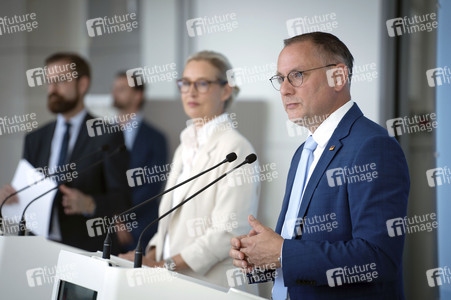 Pressestatement anlässlich der Fraktionsklausur der AfD in Berlin