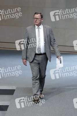 16. Sitzung des Deutschen Bundestages in Berlin