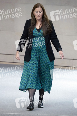 16. Sitzung des Deutschen Bundestages in Berlin